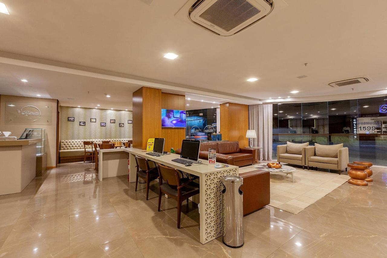 Tri Hotel Executive بروسكه المظهر الخارجي الصورة