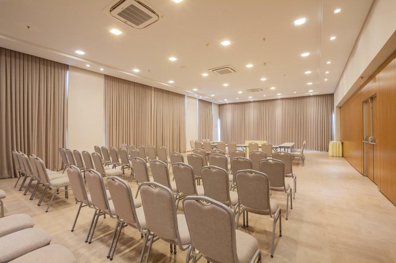 Tri Hotel Executive بروسكه المظهر الخارجي الصورة