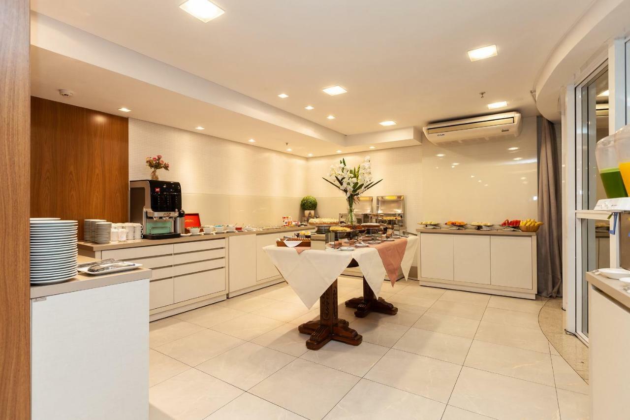 Tri Hotel Executive بروسكه المظهر الخارجي الصورة