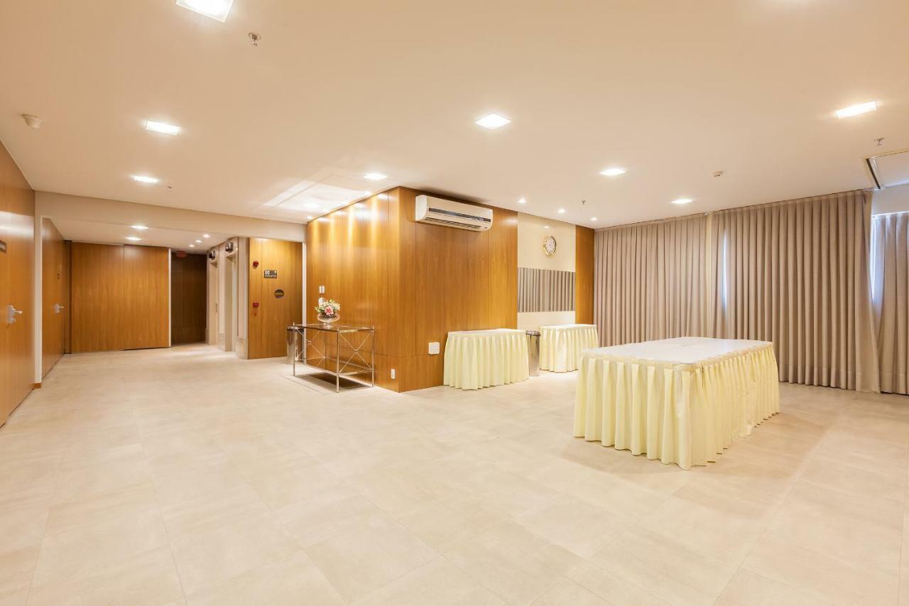 Tri Hotel Executive بروسكه المظهر الخارجي الصورة