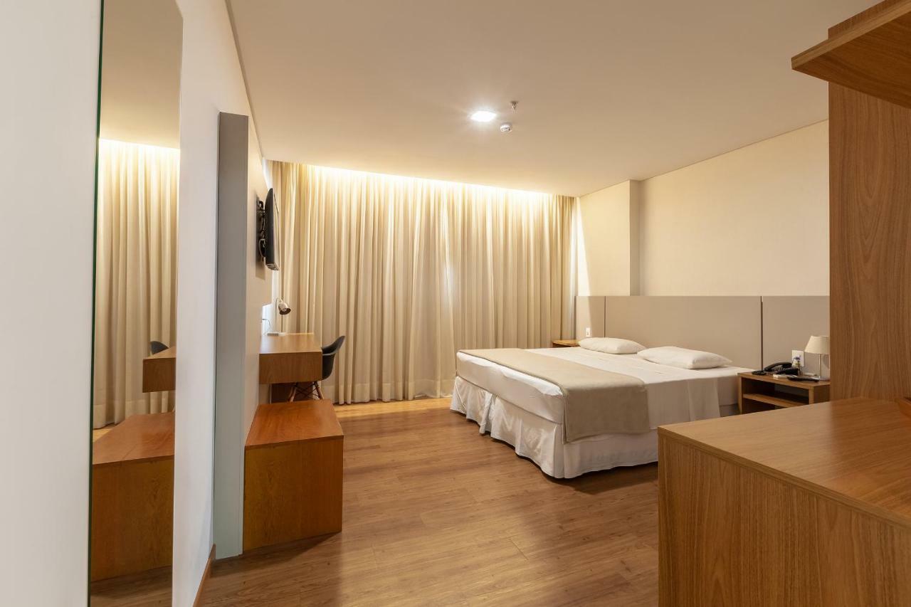 Tri Hotel Executive بروسكه المظهر الخارجي الصورة